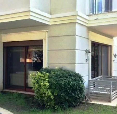 Mustakil Havuzlu * Marmaris